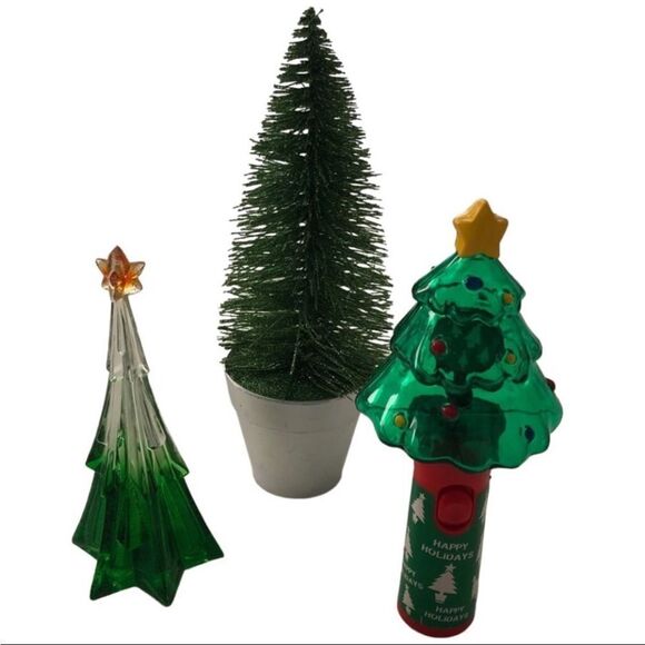 3 CHRISTMAS TREES: NIGHT LIGHT / SPARKLY TREE / LIGHTED TREE - Picture 1 of 15